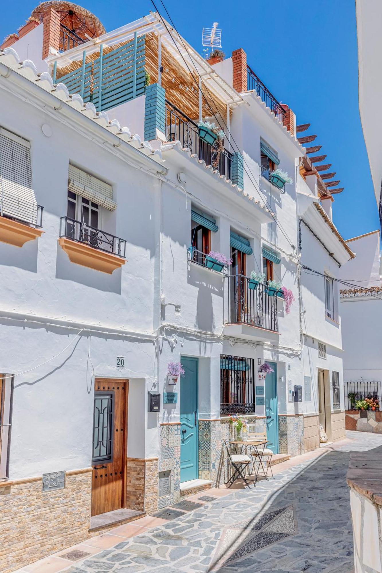 Casa De La Montana Apartments Саялонга Экстерьер фото