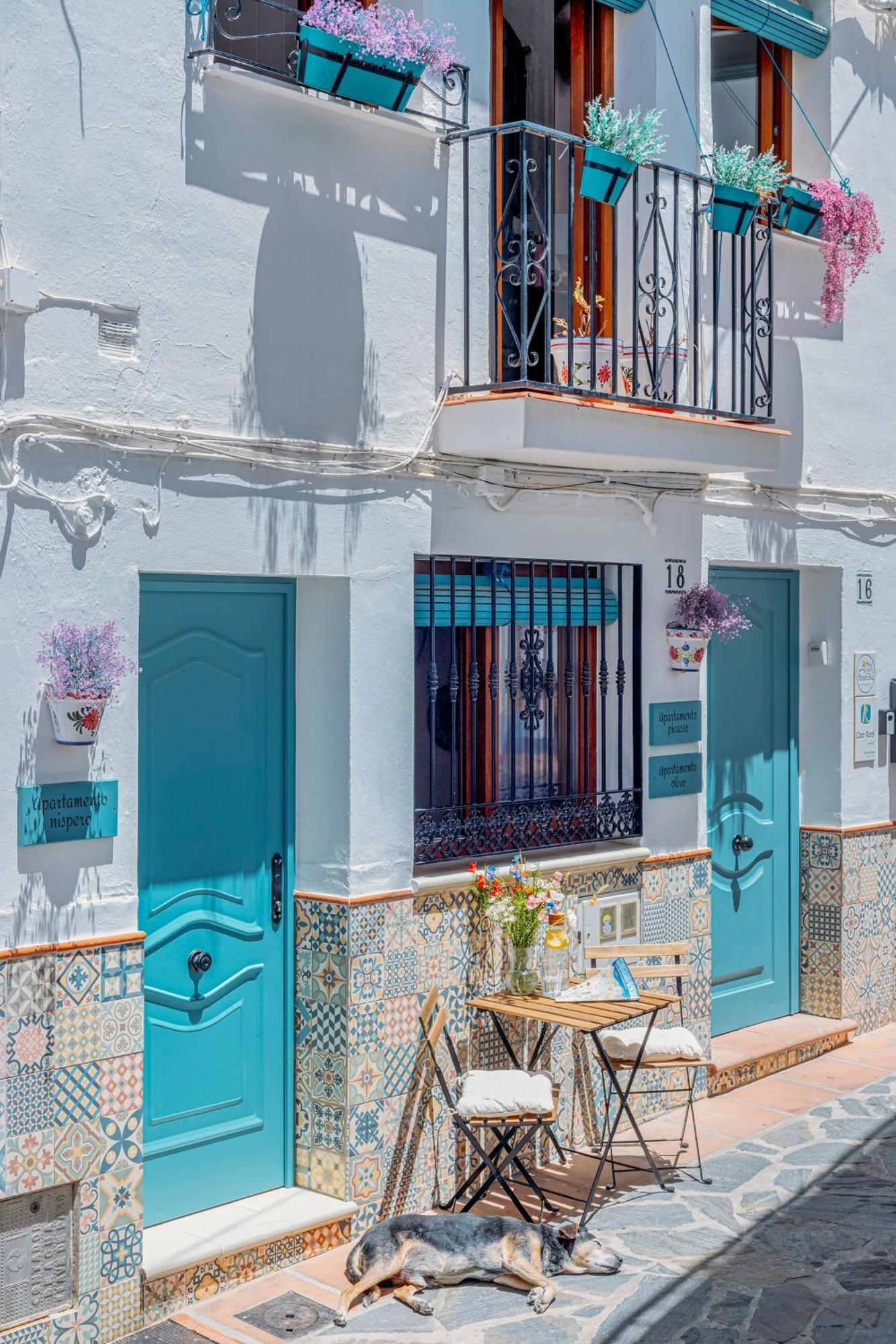 Casa De La Montana Apartments Саялонга Экстерьер фото